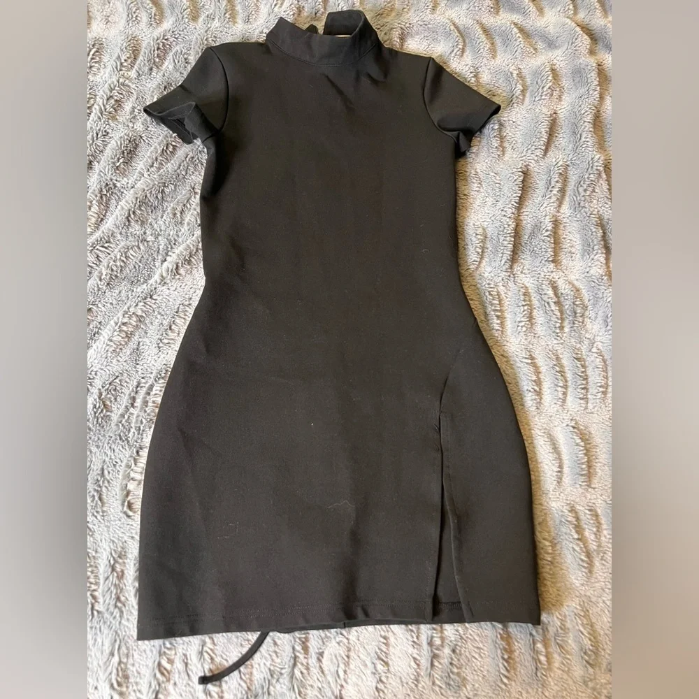 NWOT beginning boutique exotica backless dress